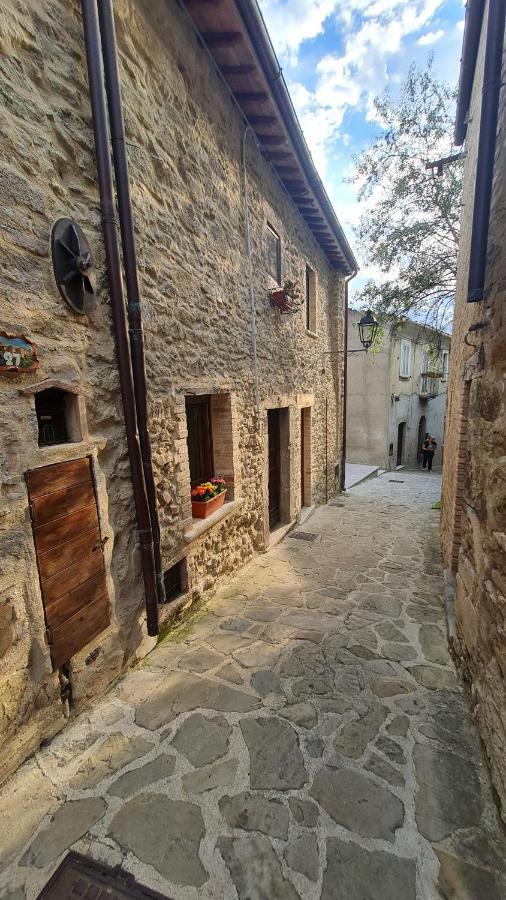 Luciae Domus Hotel Roccascalegna ภายนอก รูปภาพ